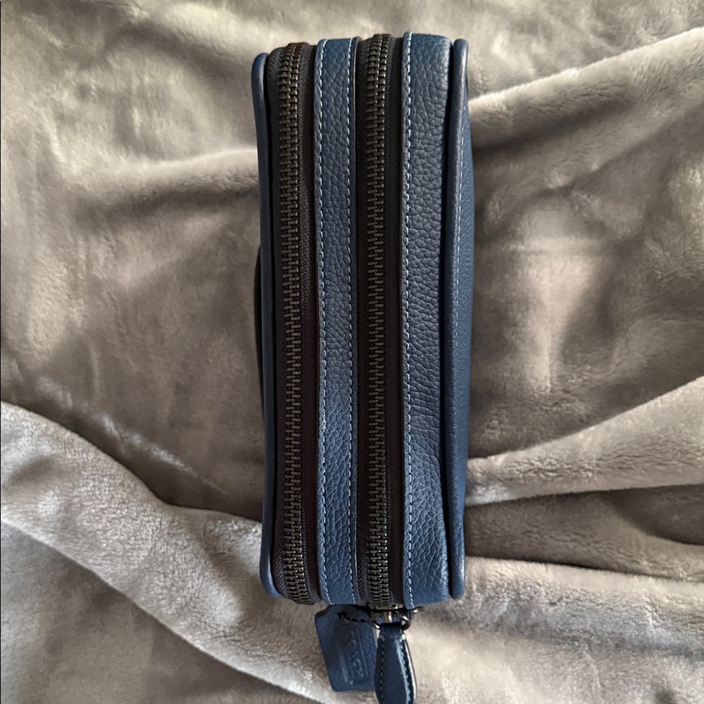 Coach Charter Slim Leather Crossbody Bag - Picture 4 of 6